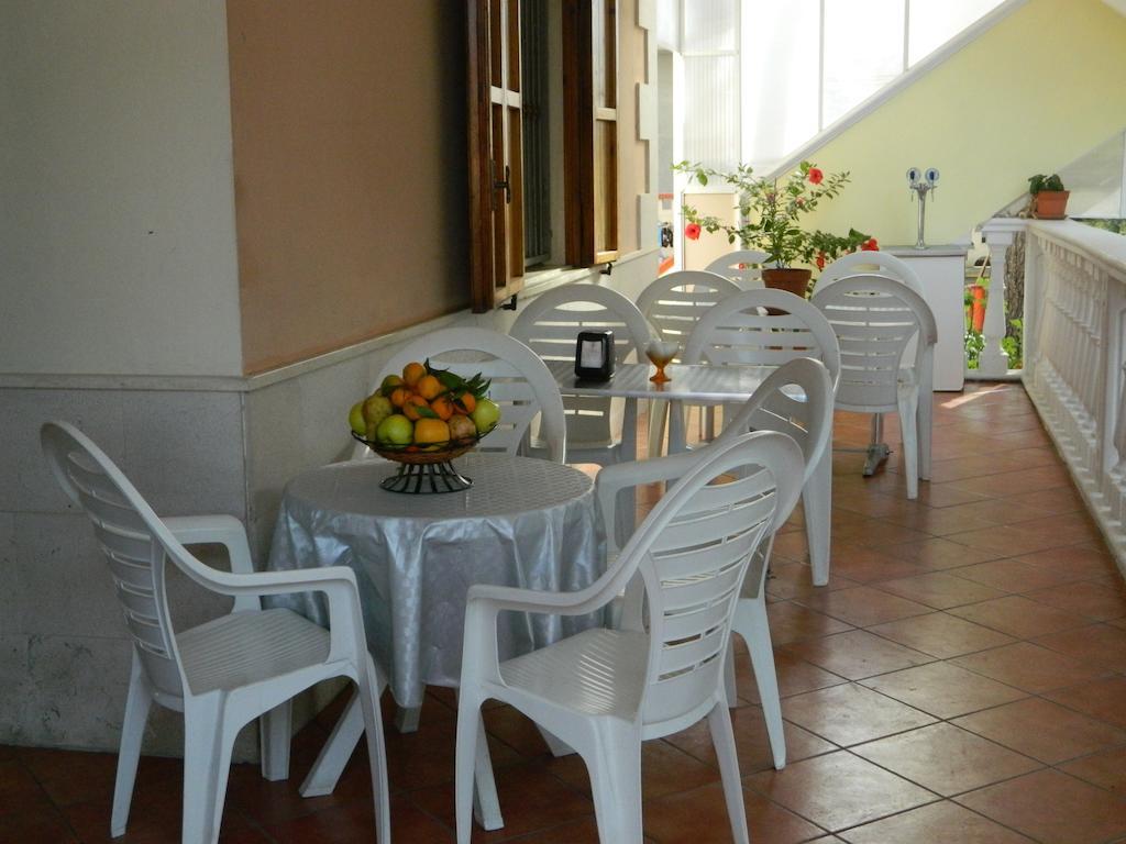 Villa Robinia Массафра Номер фото
